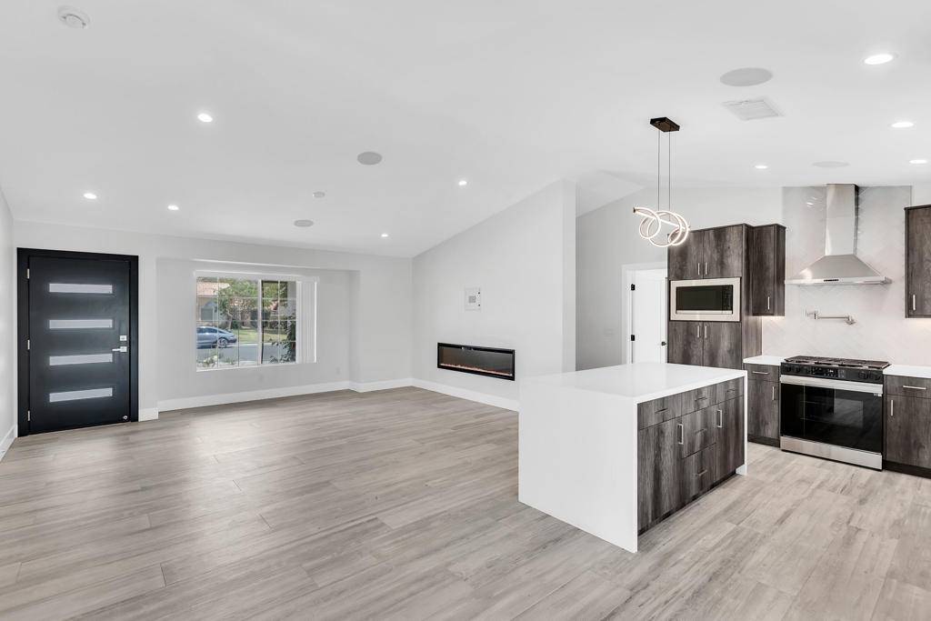 69835 Bluegrass WAY Cathedral City, CA 92234