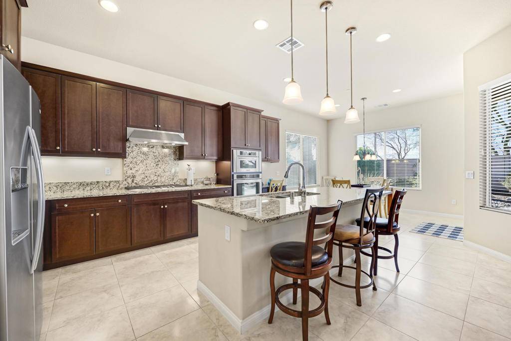 Indio, CA 92203,39061 Camino Las Hoyes