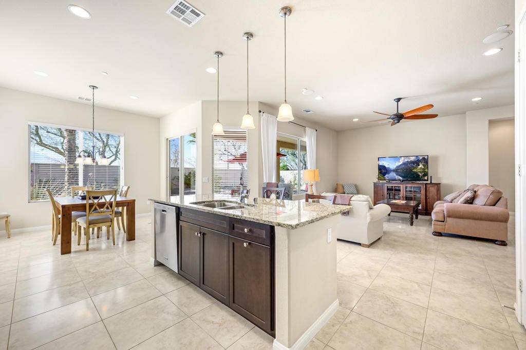 39061 Camino Las Hoyes Indio, CA 92203
