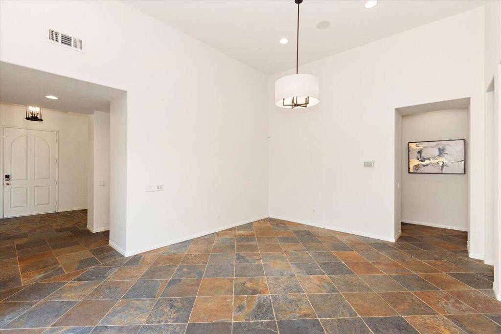 La Quinta, CA 92253,81675 Rancho Santana DR
