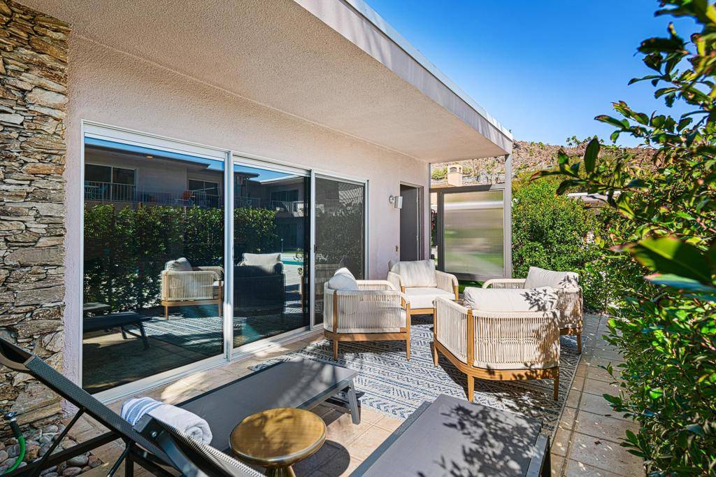 Palm Springs, CA 92262,500 W Arenas RD #10