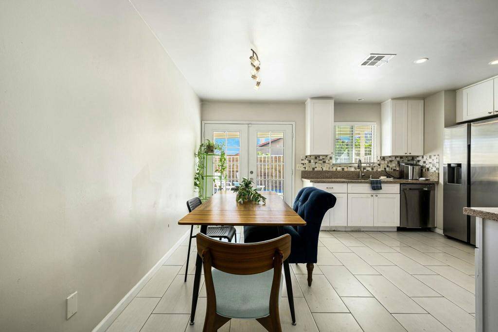 La Quinta, CA 92253,52060 Avenida Velasco