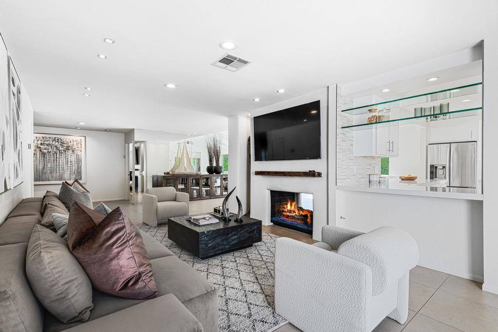 2865 Alondra WAY Palm Springs, CA 92264