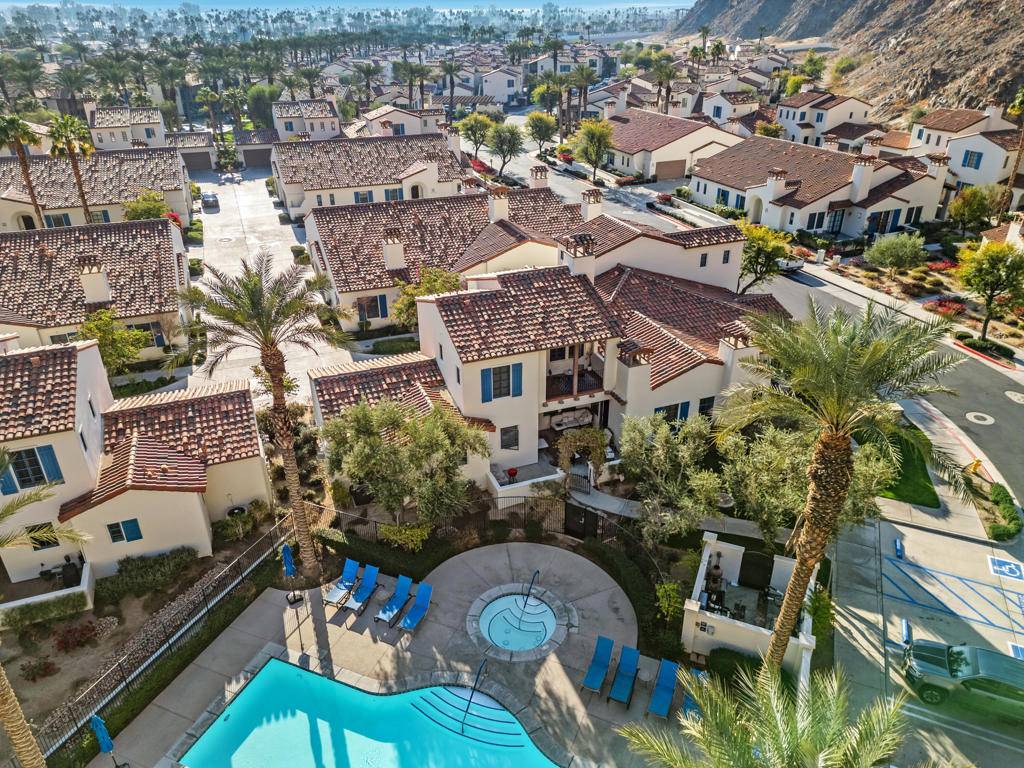 La Quinta, CA 92253,48472 Legacy DR