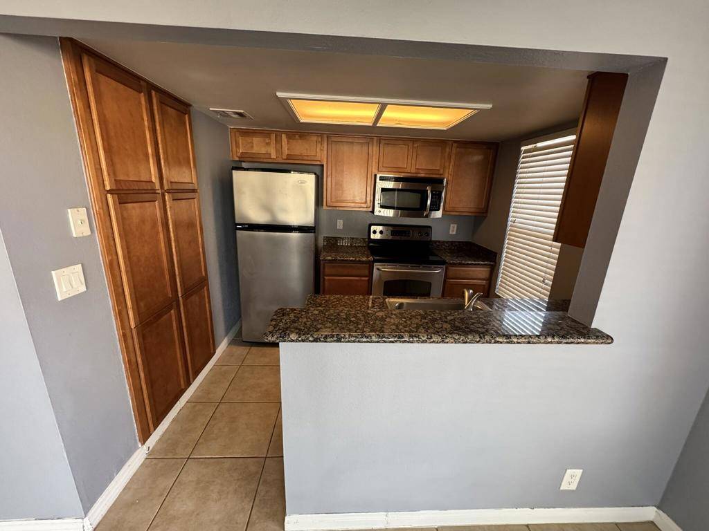 Palm Desert, CA 92211,43376 Cook ST #35