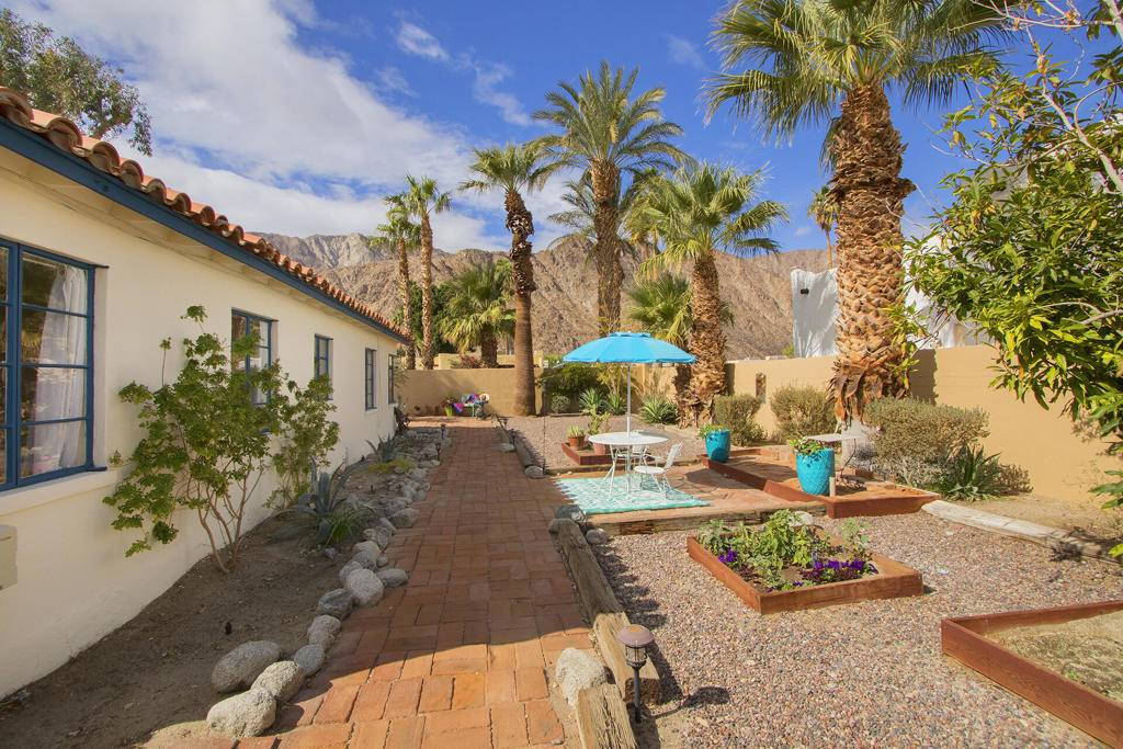 La Quinta, CA 92253,52404 Avenida Rubio