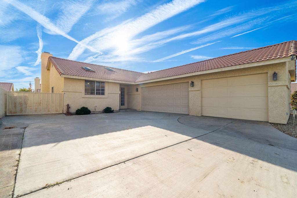 Thousand Palms, CA 92276,33934 Palm Lake CIR