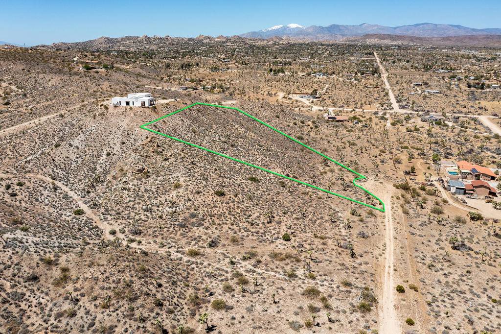 Yucca Valley, CA 92284,57823 Hilton LN