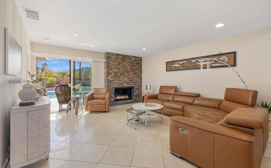 Palm Desert, CA 92260,48962 Canyon Crest LN