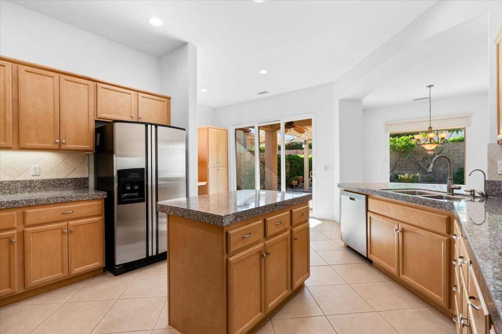 La Quinta, CA 92253,60543 Desert Shadows DR