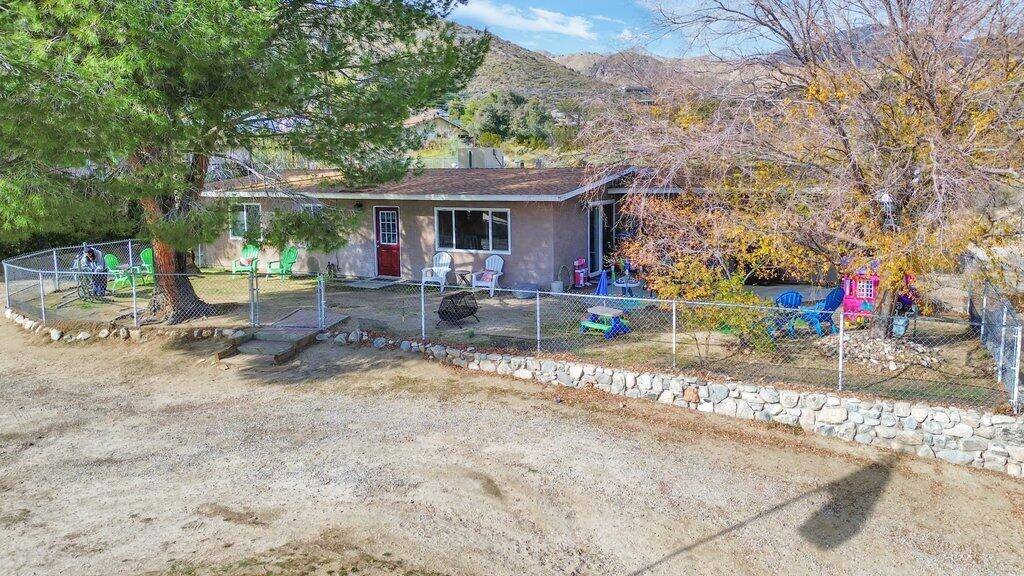 Morongo Valley, CA 92256,49164 Hibiscus DR