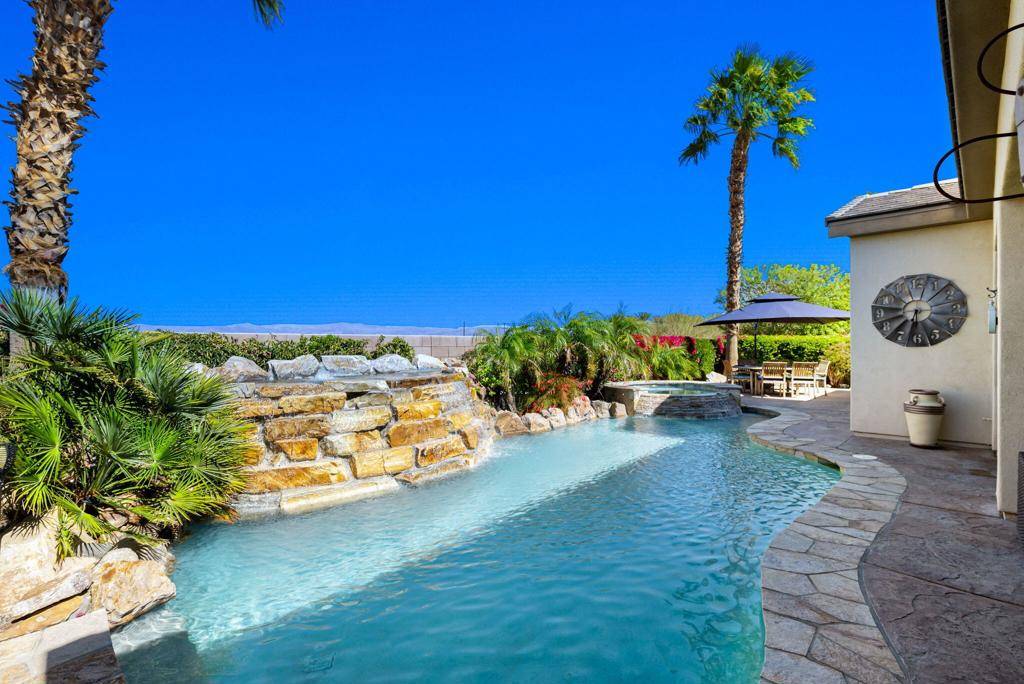 La Quinta, CA 92253,81940 Eagle Claw DR