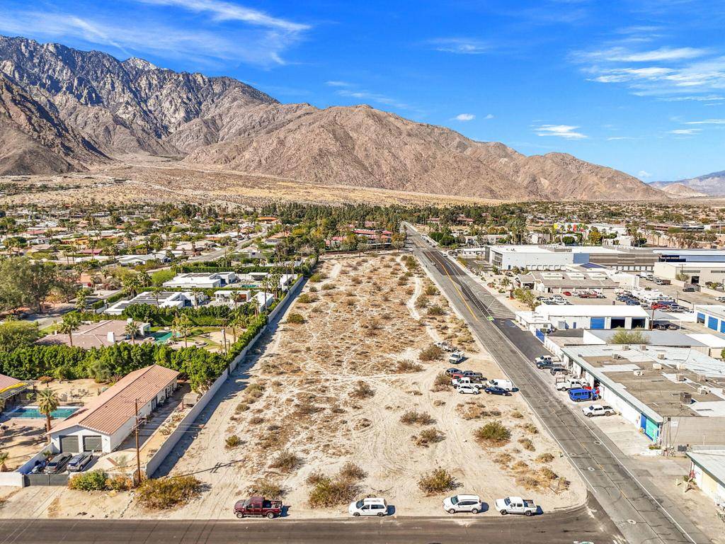 Palm Springs, CA 92262,305 San Rafael DR