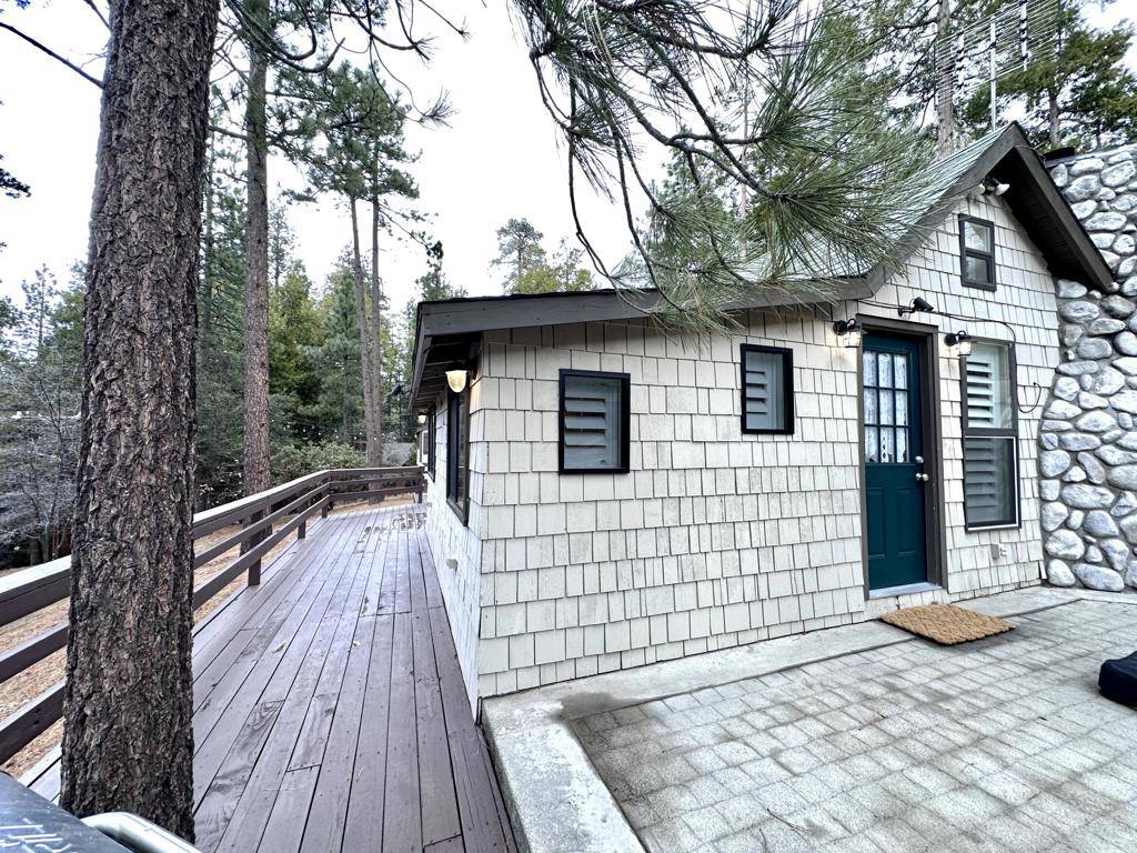 Idyllwild, CA 92549,27450 Saunders Meadow