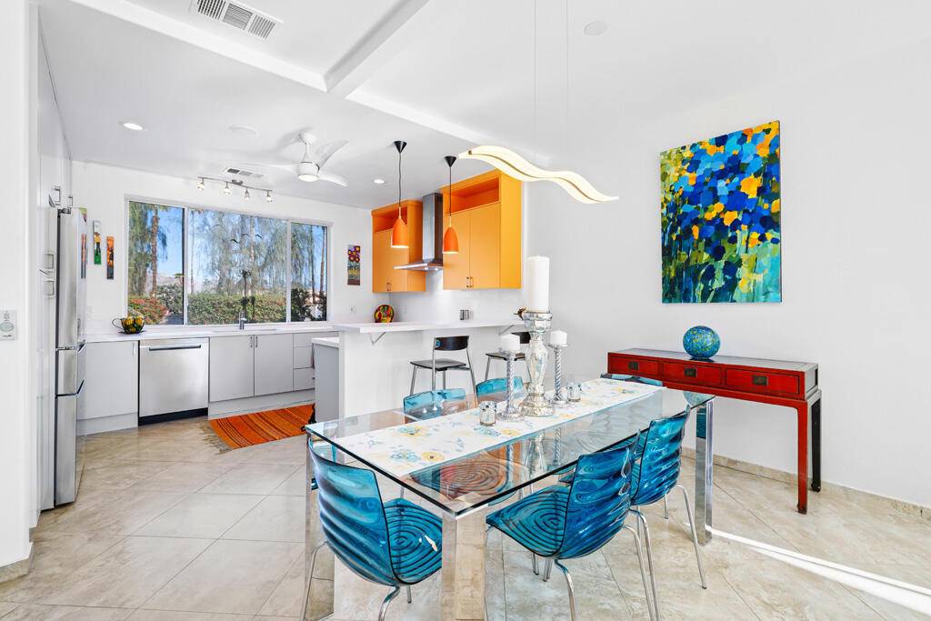 Palm Desert, CA 92260,141 Sandpiper ST