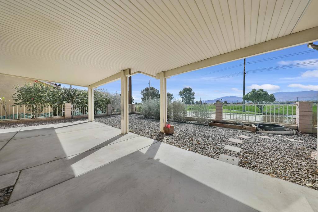 73951 White Sands DR Thousand Palms, CA 92276