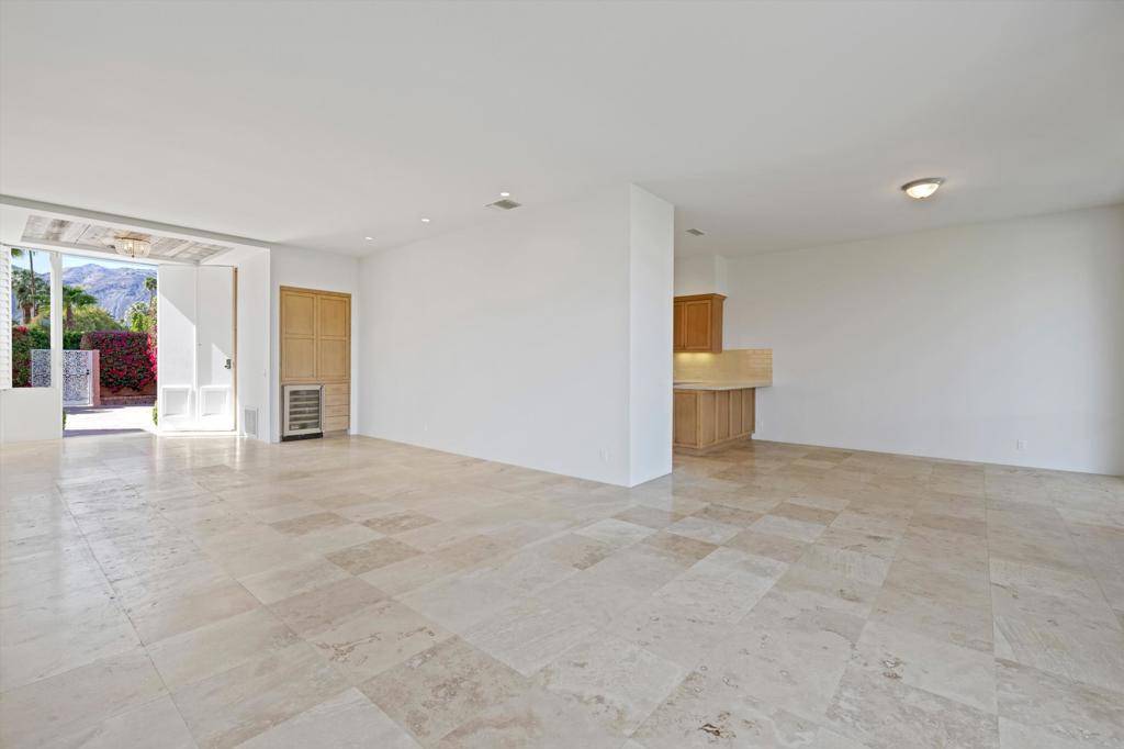 Palm Desert, CA 92260,46640 Amir DR