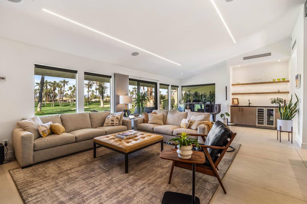 Indian Wells, CA 92210,44841 Desert Horizons DR