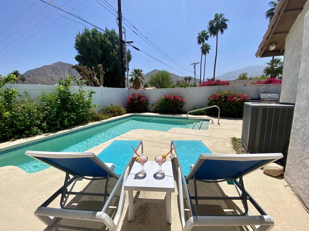 La Quinta, CA 92253,52460 Avenida Martinez