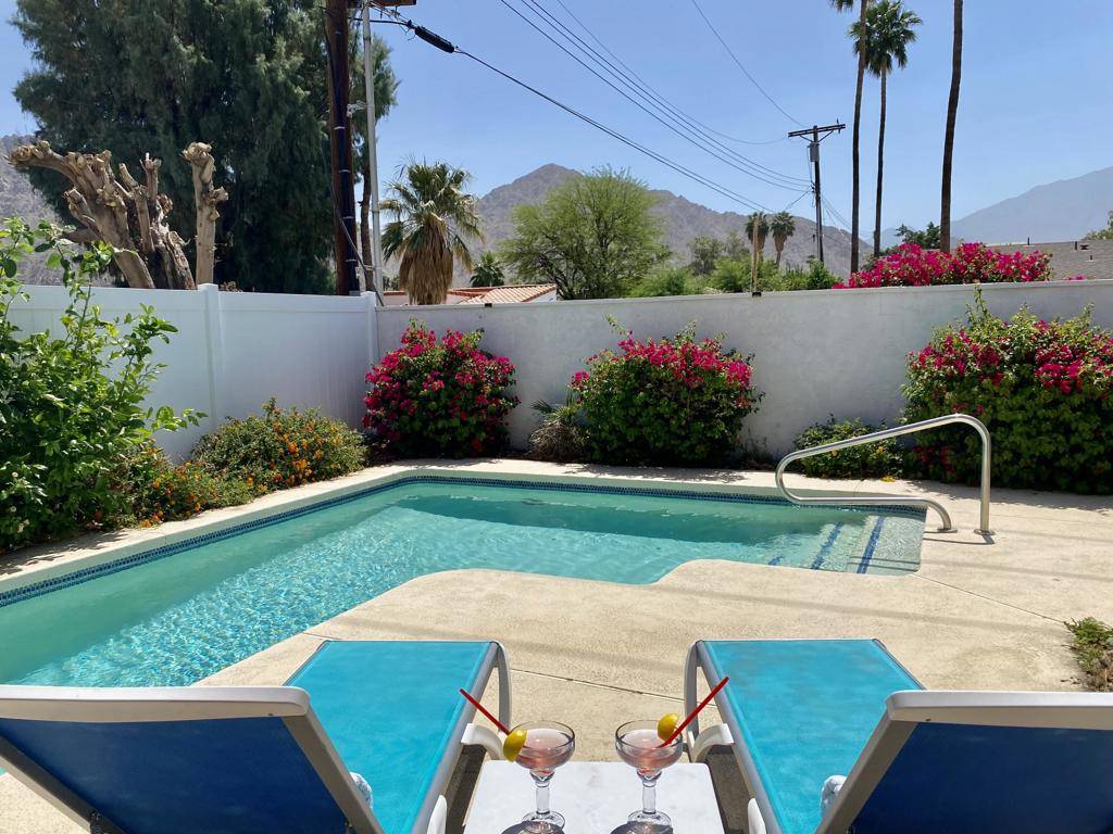 La Quinta, CA 92253,52460 Avenida Martinez