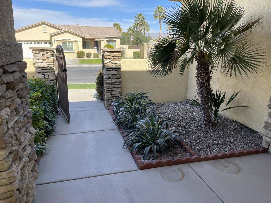 Indio, CA 92201,81449 Avenida Romero