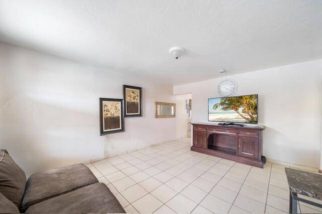 Indio, CA 92201,82598 Crest, Ave.