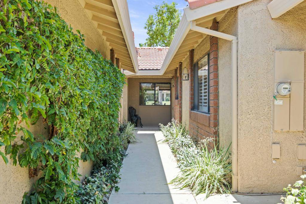 Palm Desert, CA 92260,69 Camino Arroyo N