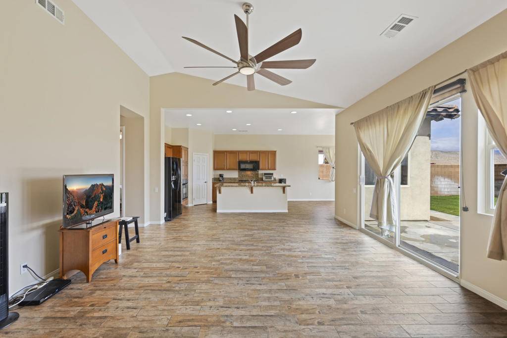Cathedral City, CA 92234,29740 Santa Rosa ST
