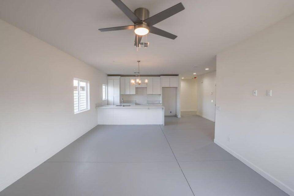 Desert Hot Springs, CA 92240,68215 Calle Las Tiendas