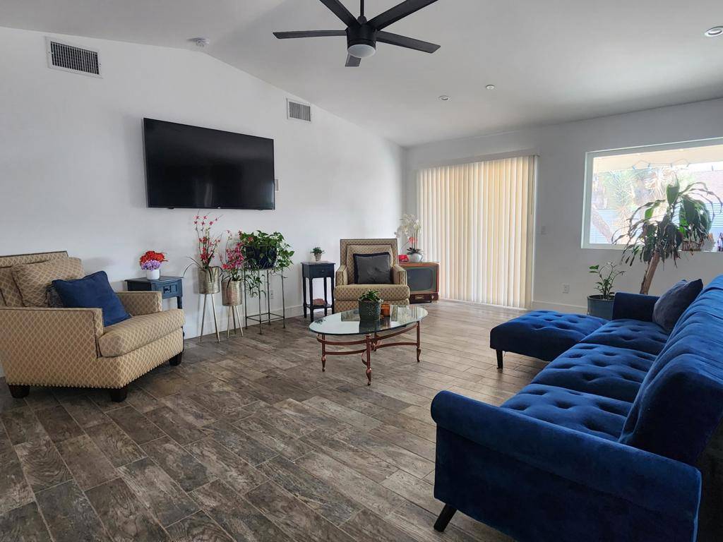 Yucca Valley, CA 92284,58533 Buena Vista DR