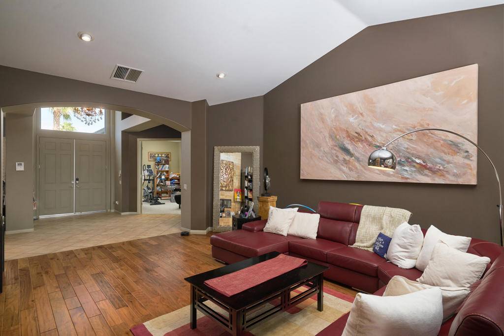 Rancho Mirage, CA 92270,9 Cartier CT