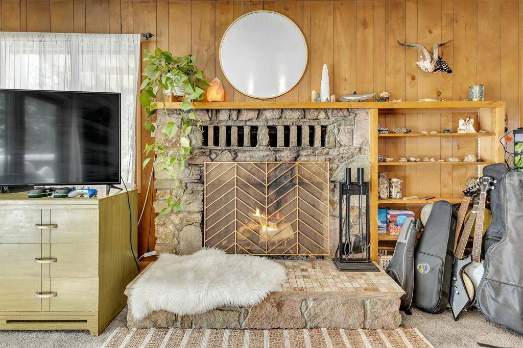 Idyllwild, CA 92549,52660 Sylvan WAY