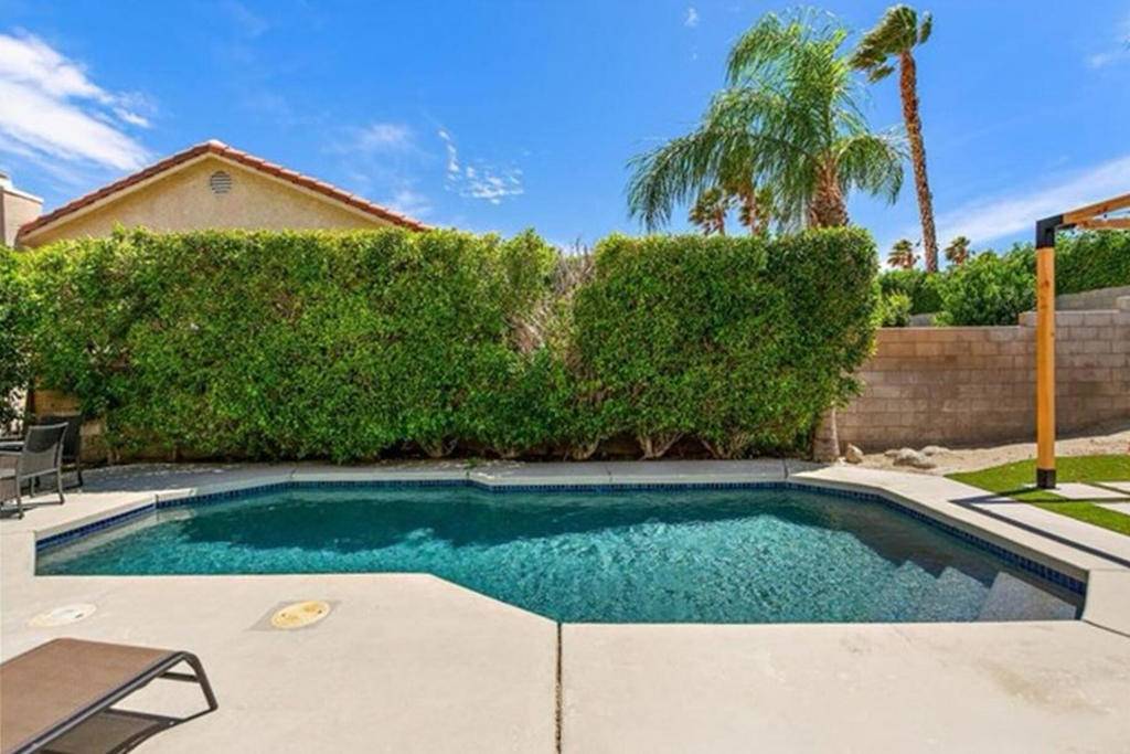 Cathedral City, CA 92234,28071 Horizon RD