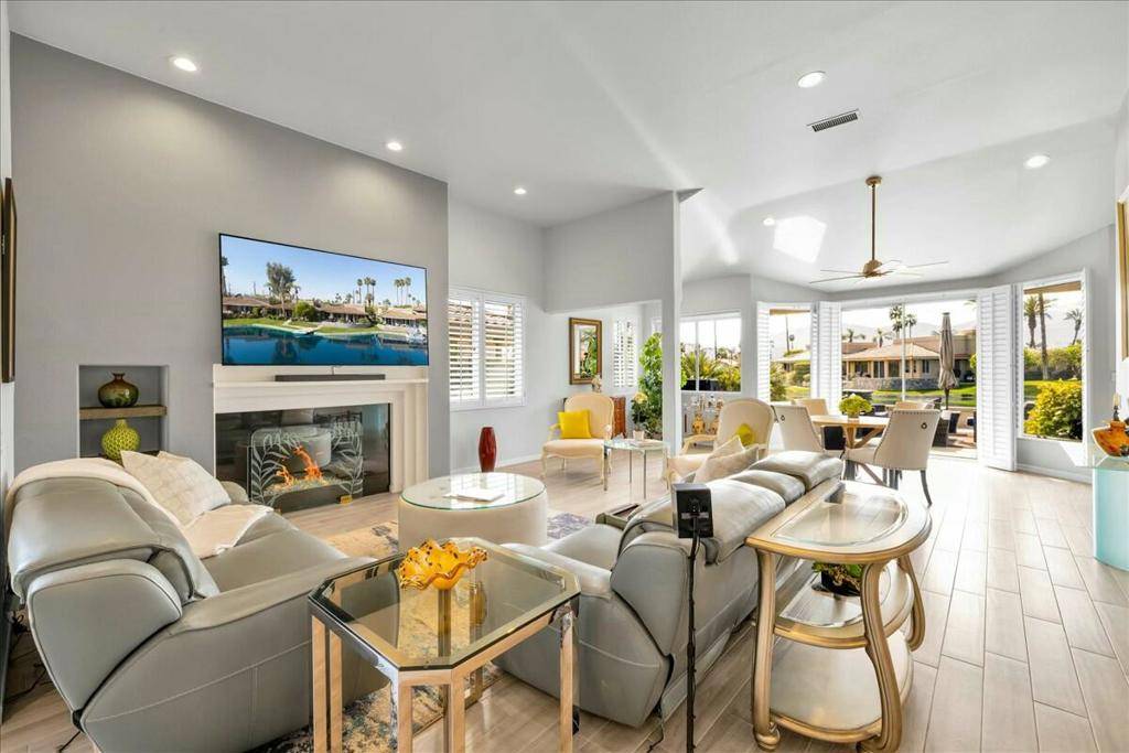 Rancho Mirage, CA 92270,169 Lake Shore DR