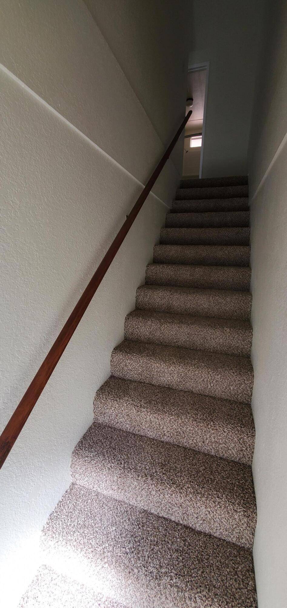 Palm Desert, CA 92211,40221 Harris #204