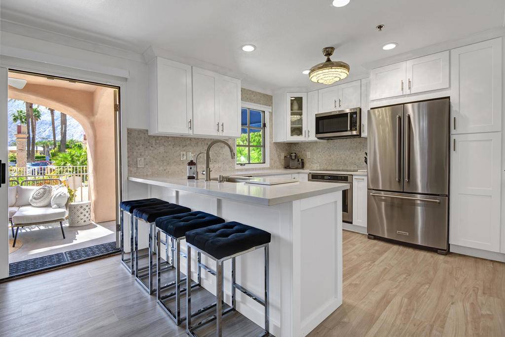 Palm Springs, CA 92262,500 E Amado RD #201