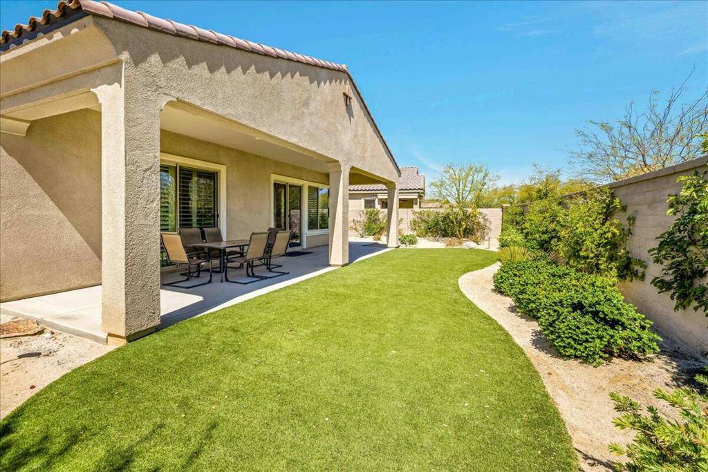 Rancho Mirage, CA 92270,57 Syrah