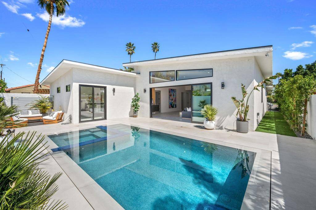 Palm Springs, CA 92262,555 N Sunrise WAY