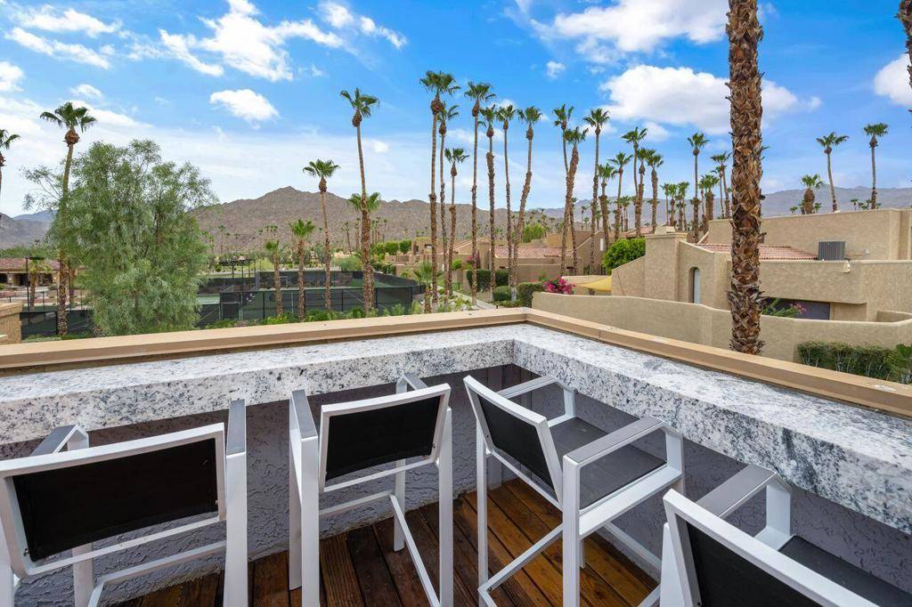 Palm Desert, CA 92260,73455 Foxtail LN