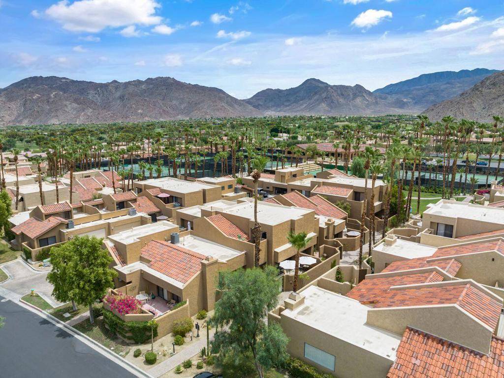 Palm Desert, CA 92260,73455 Foxtail LN