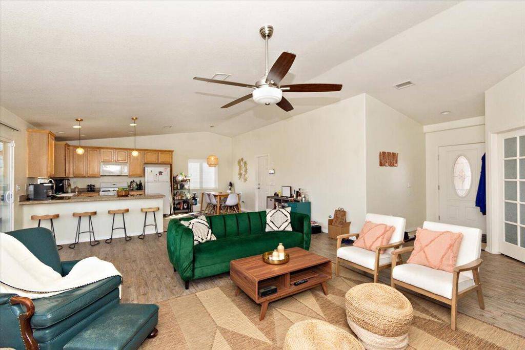 29 Palms, CA 92277,5989 Encelia DR