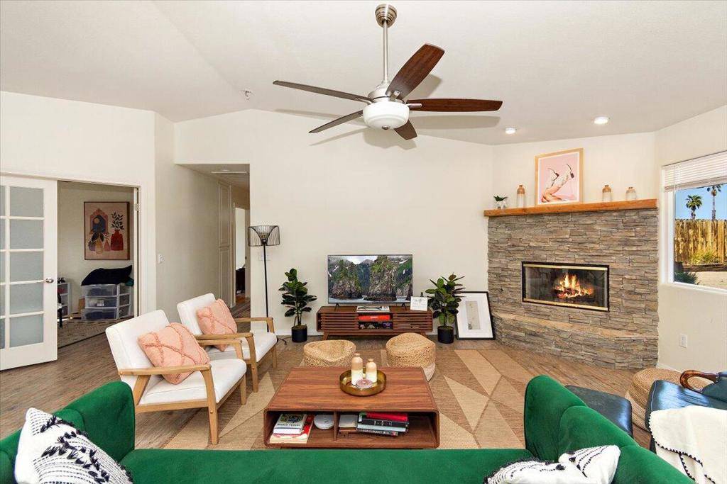 29 Palms, CA 92277,5989 Encelia DR