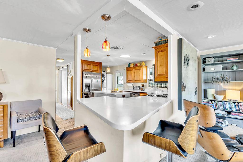 Palm Springs, CA 92264,429 Onyx DR