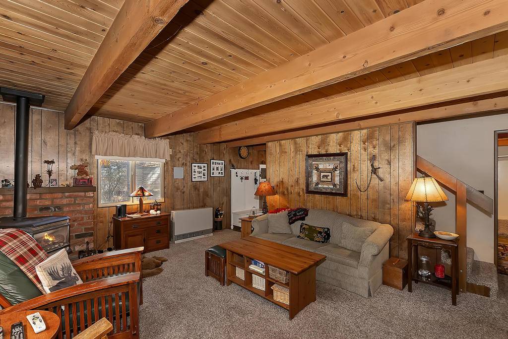 Big Bear, CA 92314,126 W Rainbow BLVD