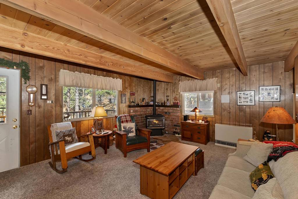 Big Bear, CA 92314,126 W Rainbow BLVD
