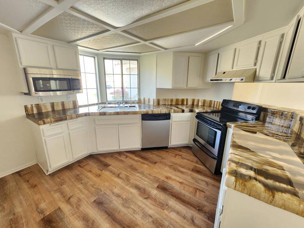 La Quinta, CA 92253,51910 Eisenhower DR