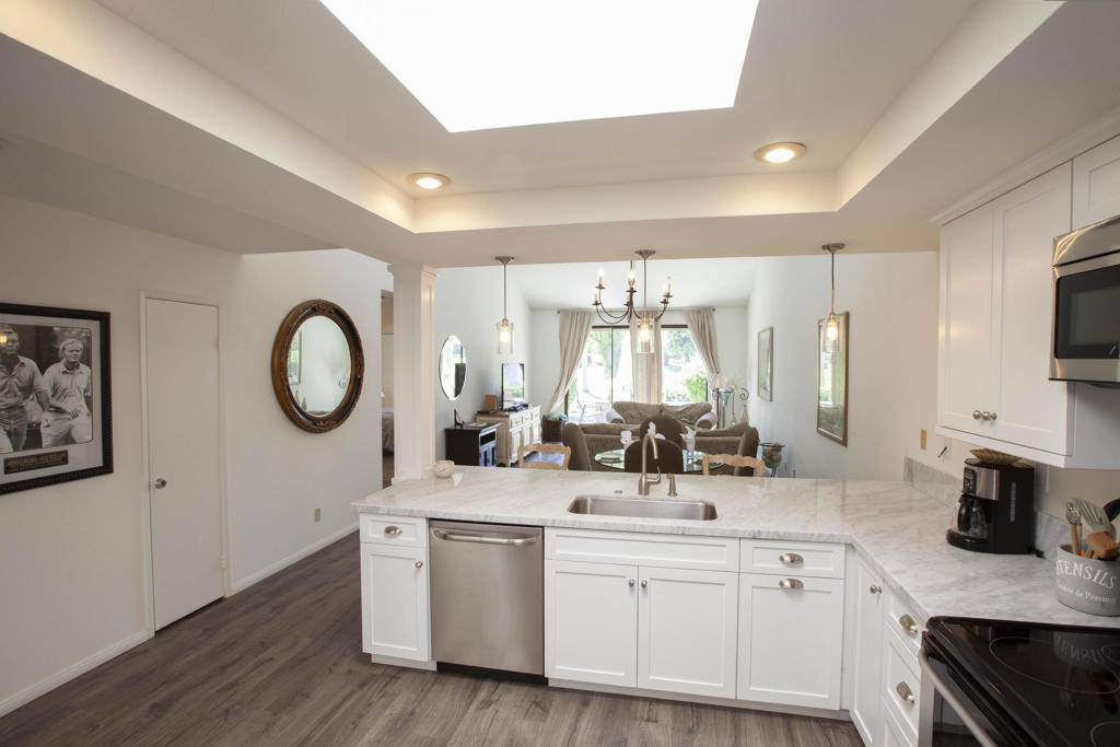 Palm Desert, CA 92211,76131 Impatiens CIR