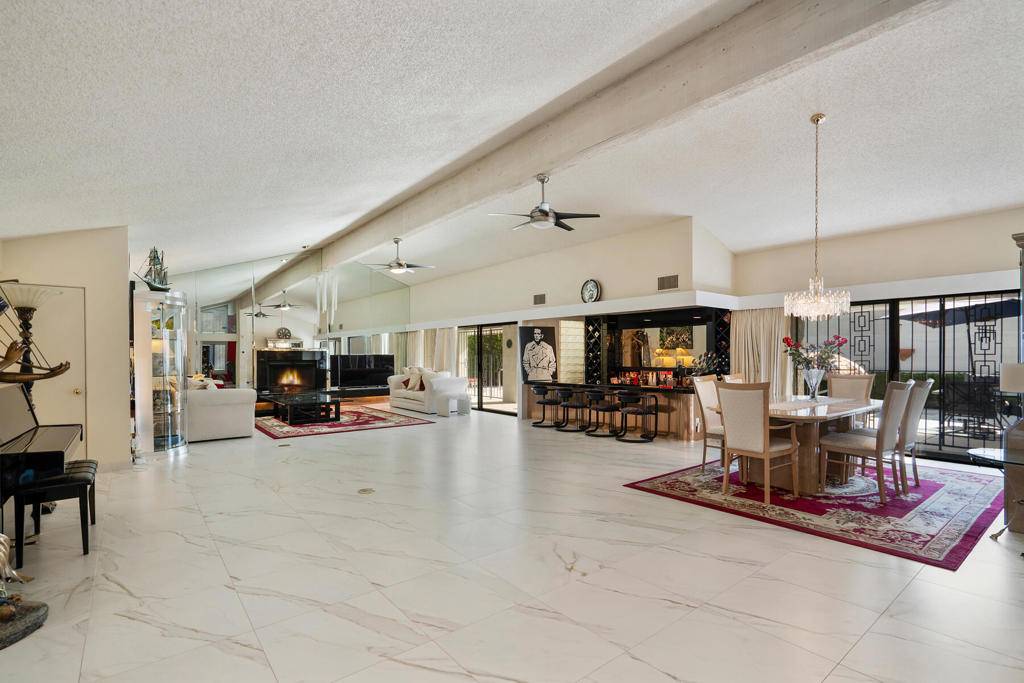 Palm Springs, CA 92264,2082 S Madrona DR