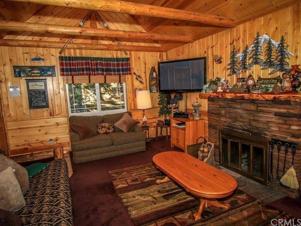 Big Bear, CA 92315,473 Chipmunk Lane LN
