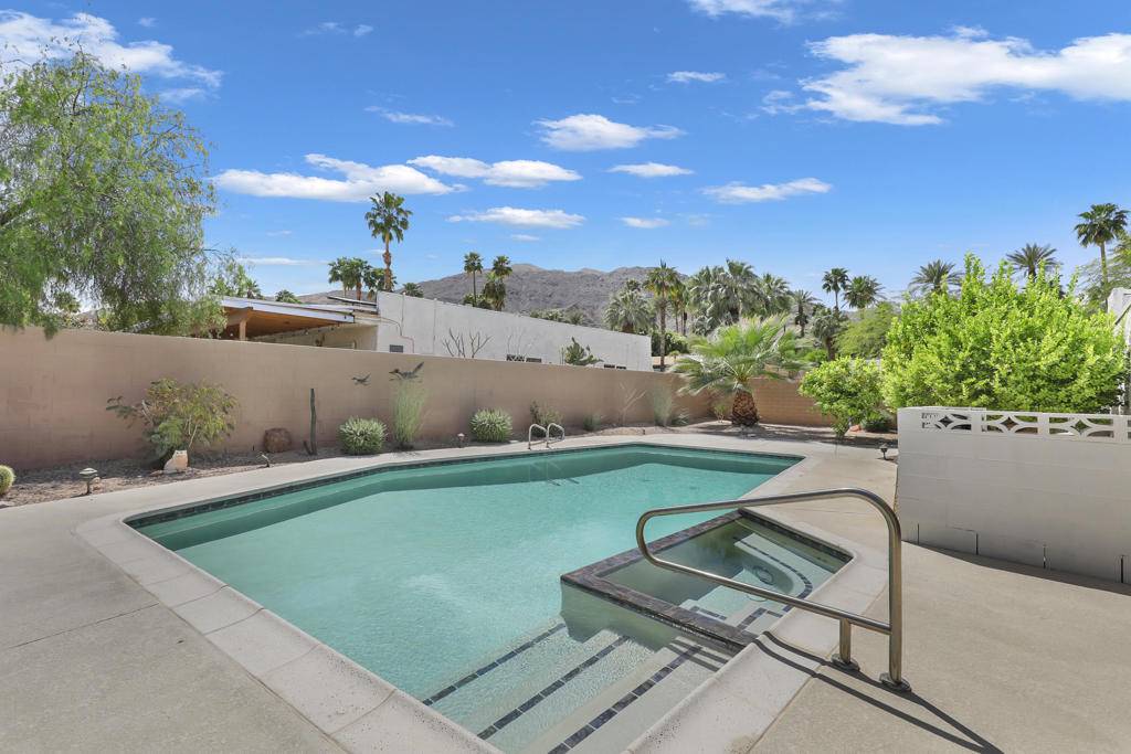 Rancho Mirage, CA 92270,71370 Gardess RD